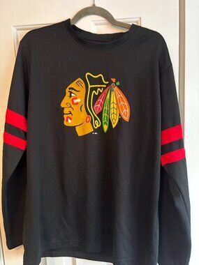 Longsleeve Blackhawks Tee